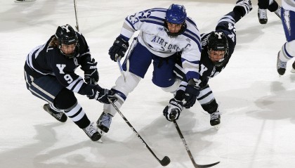 九游网游官网-当红战术：如何打破对手防线？，如何一招打败对手